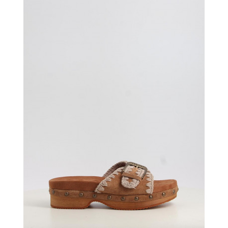LOW HEEL WOOD CLOG WITH BUCKLE