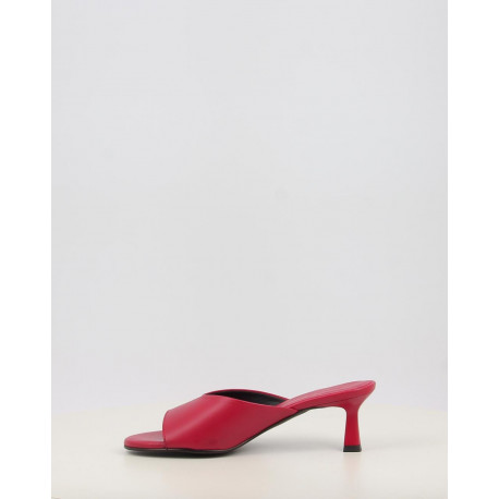 RENATA Flat Red